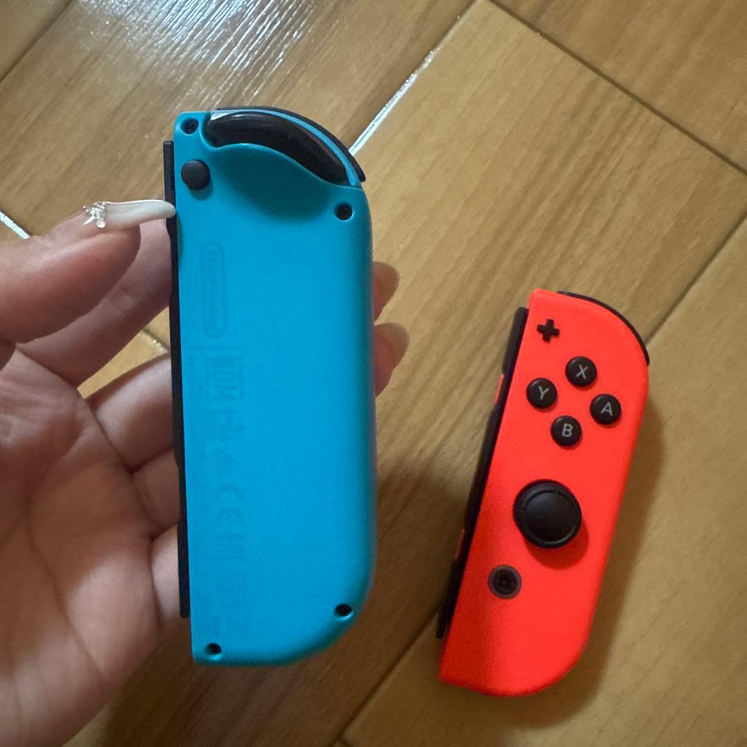 Nintendo Switch ネオンブルー・レッド本体+スプラトゥーンプロコン