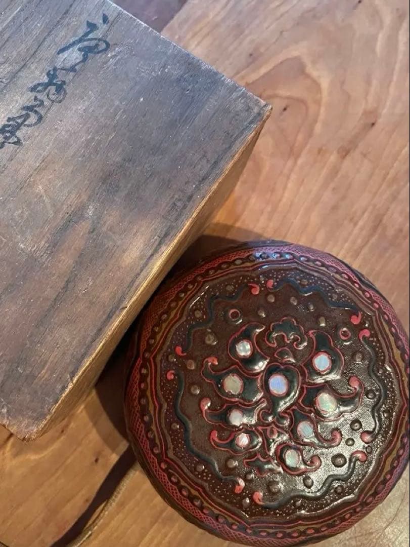 唐物　菓子器　漆器　時代物　蓋物　螺鈿