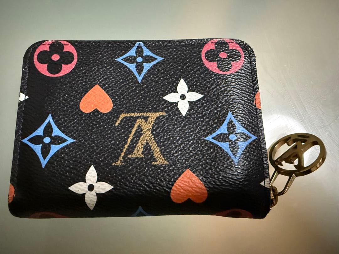 最終値下げ！LOUIS VUITTONゲームオンモノグラム ジッピーパース