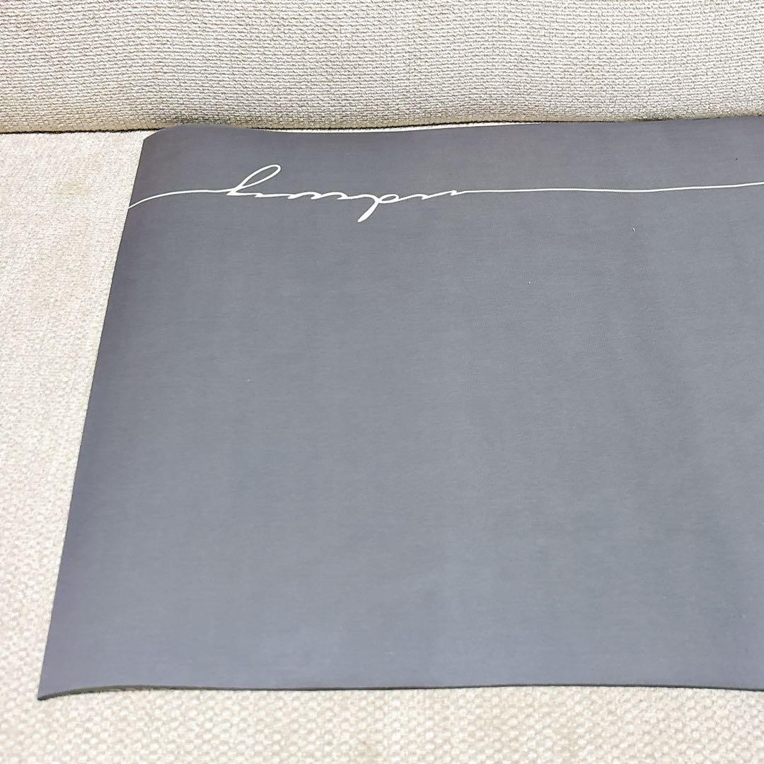 グレーのシンプルなバスマット サイズ60×40