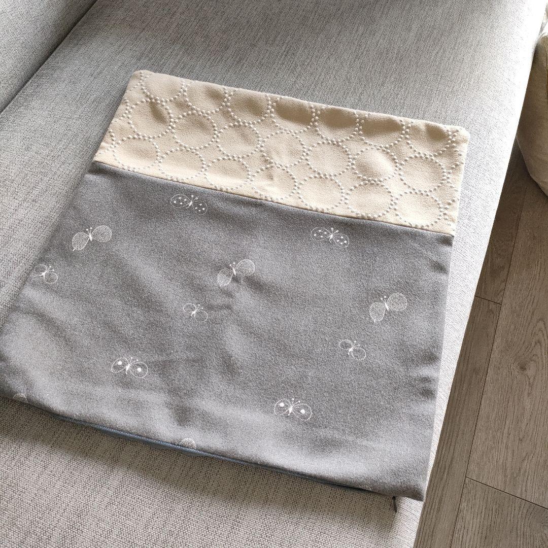 ミナペルホネン クッションカバー グレー/ホワイト