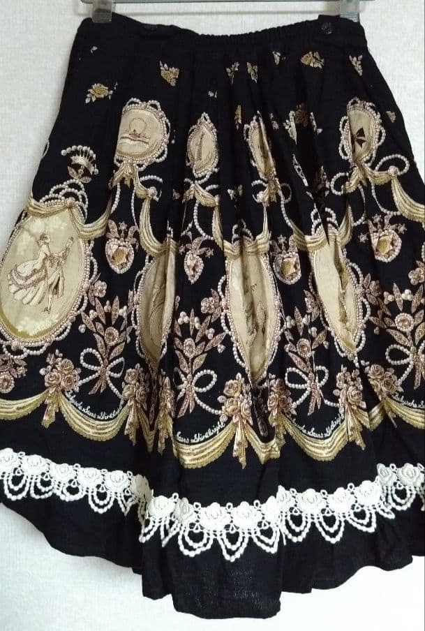 BABY,THE STARS SHINE BRIGHT　シンデレラ柄　スカート