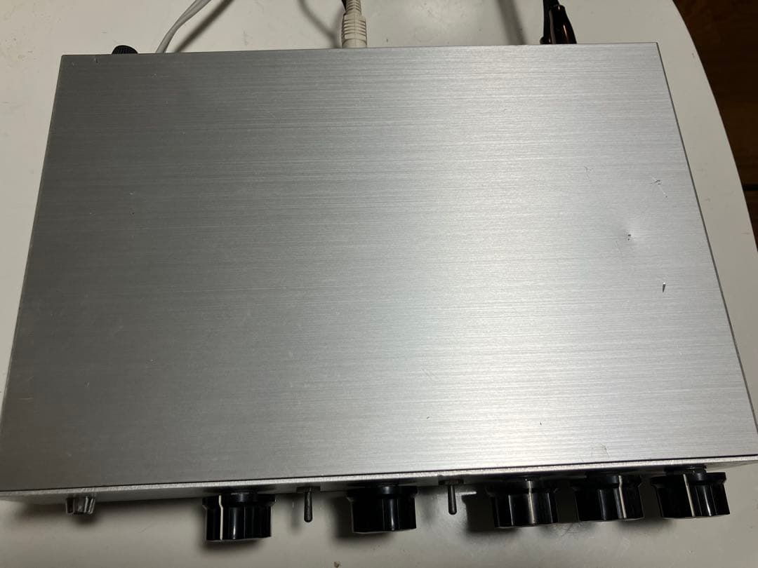 プリメインアンプ アルミニウム製