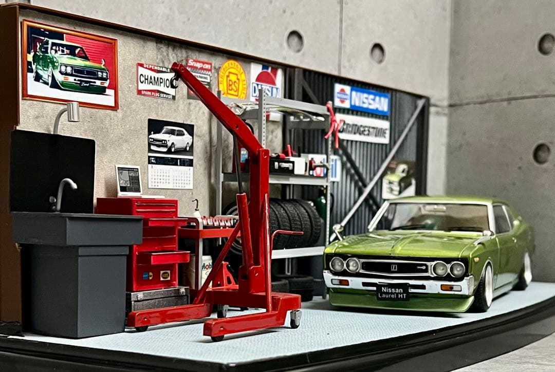 国産名車 1/24 ローレル カスタム ガレージ ジオラマ 旧車 ミニカー