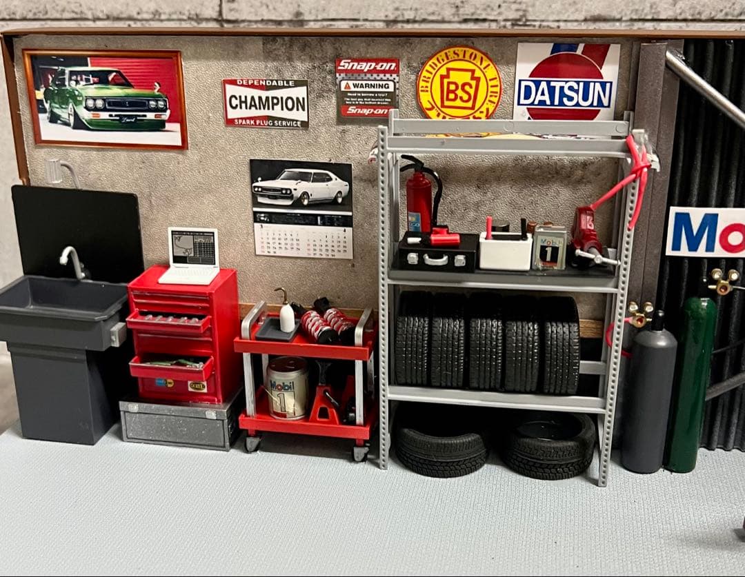 国産名車 1/24 ローレル カスタム ガレージ ジオラマ 旧車 ミニカー