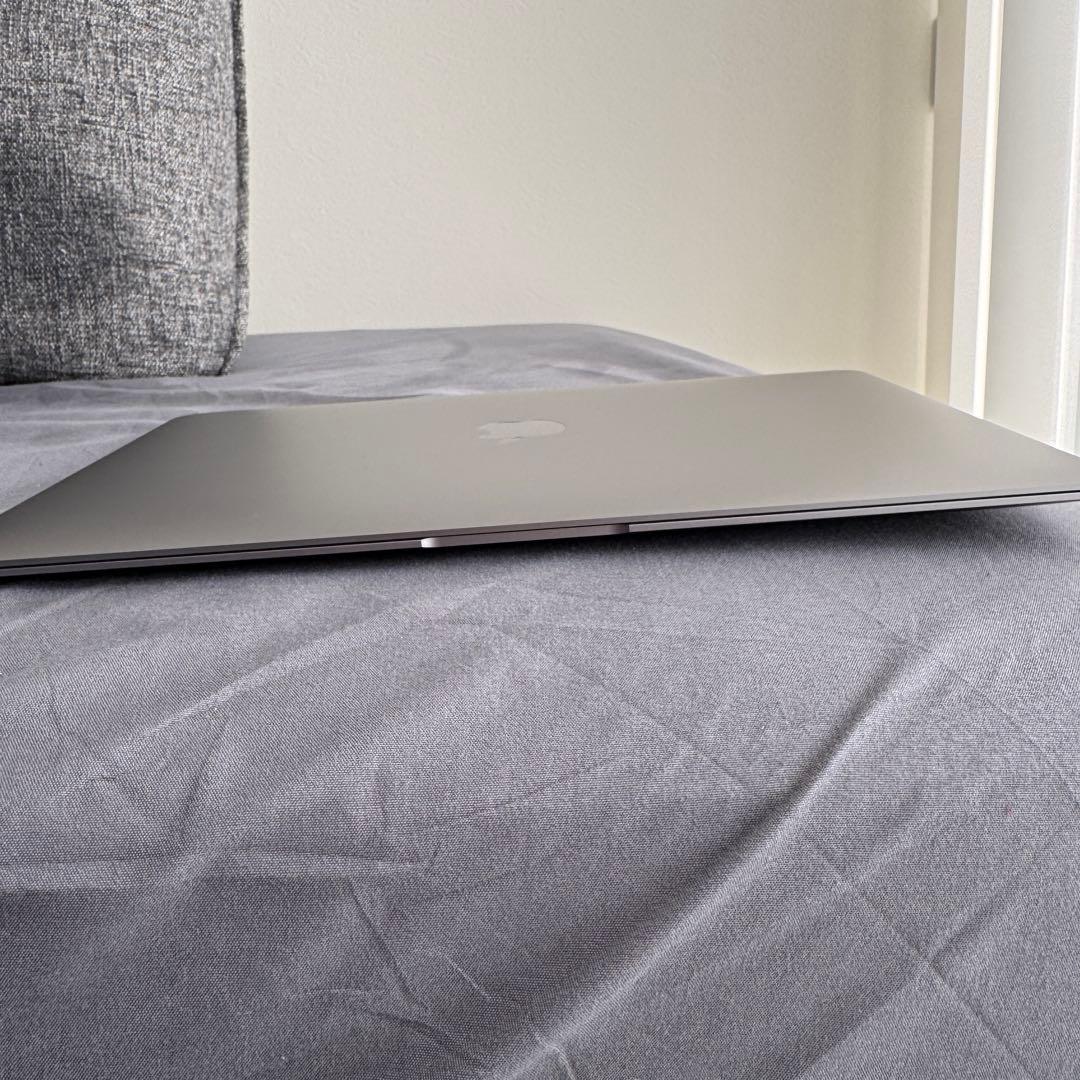 【M1】MacBook Air 16GB 512GB スペースグレイ
