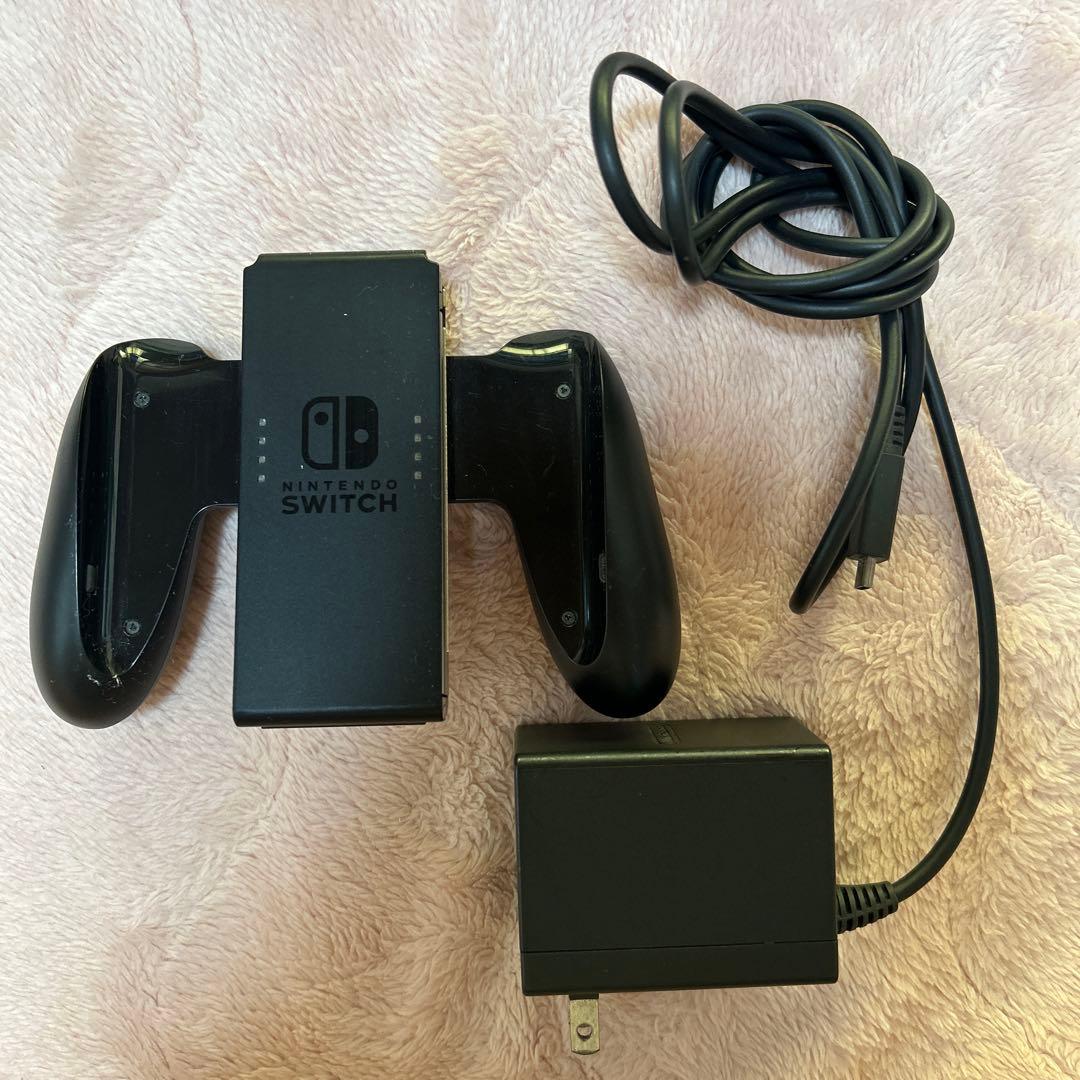 Nintendo Switch 本体 ジャンク品➕ジョイコン等（写真参照）