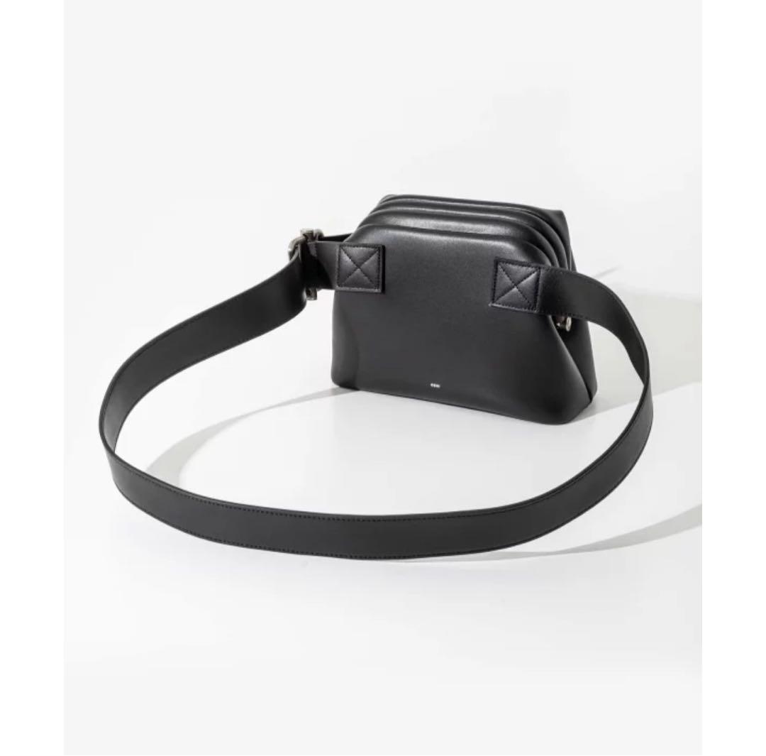 osoi オソイ　ブラック レザー ショルダーバッグ　韓国　ファッション　カバン