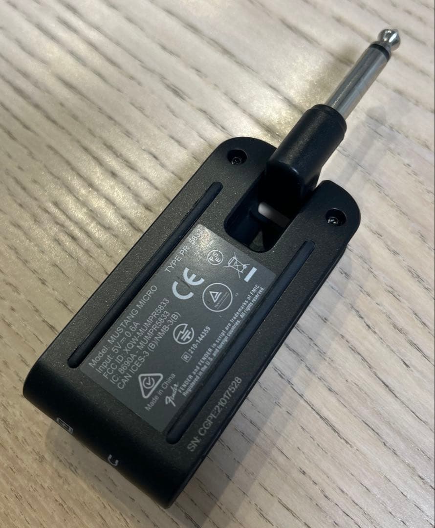 Fender Mustang Micro アンプシミュレーター　専用ケース付