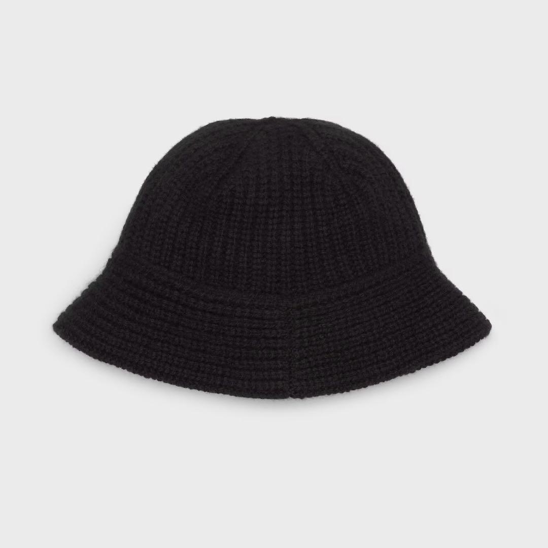 【正規品】セリーヌ トリオンフ ニット帽 クロシェバケットハット ブラック