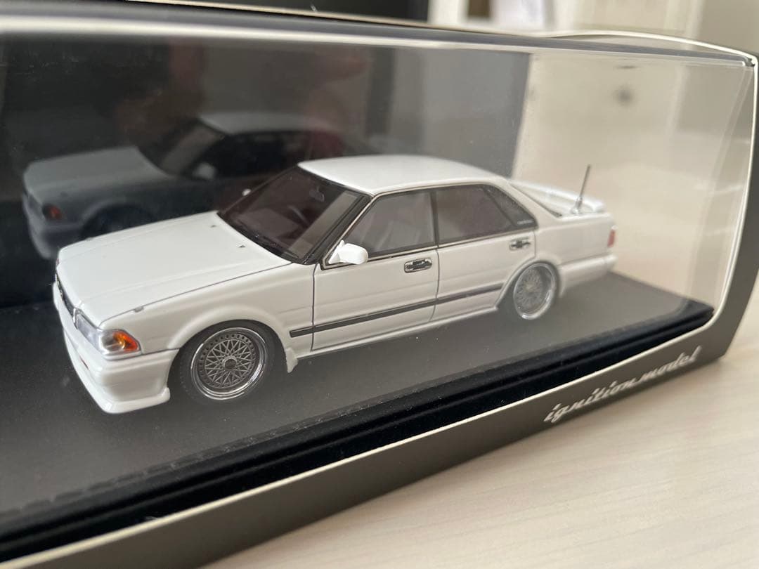 Y31 グランツーリスモSV イグニッションモデル　1/43 日産 グロリア