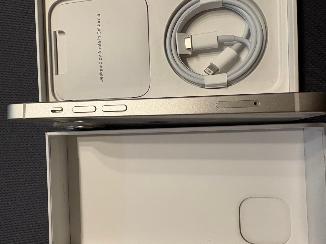 【美品】//本日最終値下げ//iPhone 13 スターライト128GB