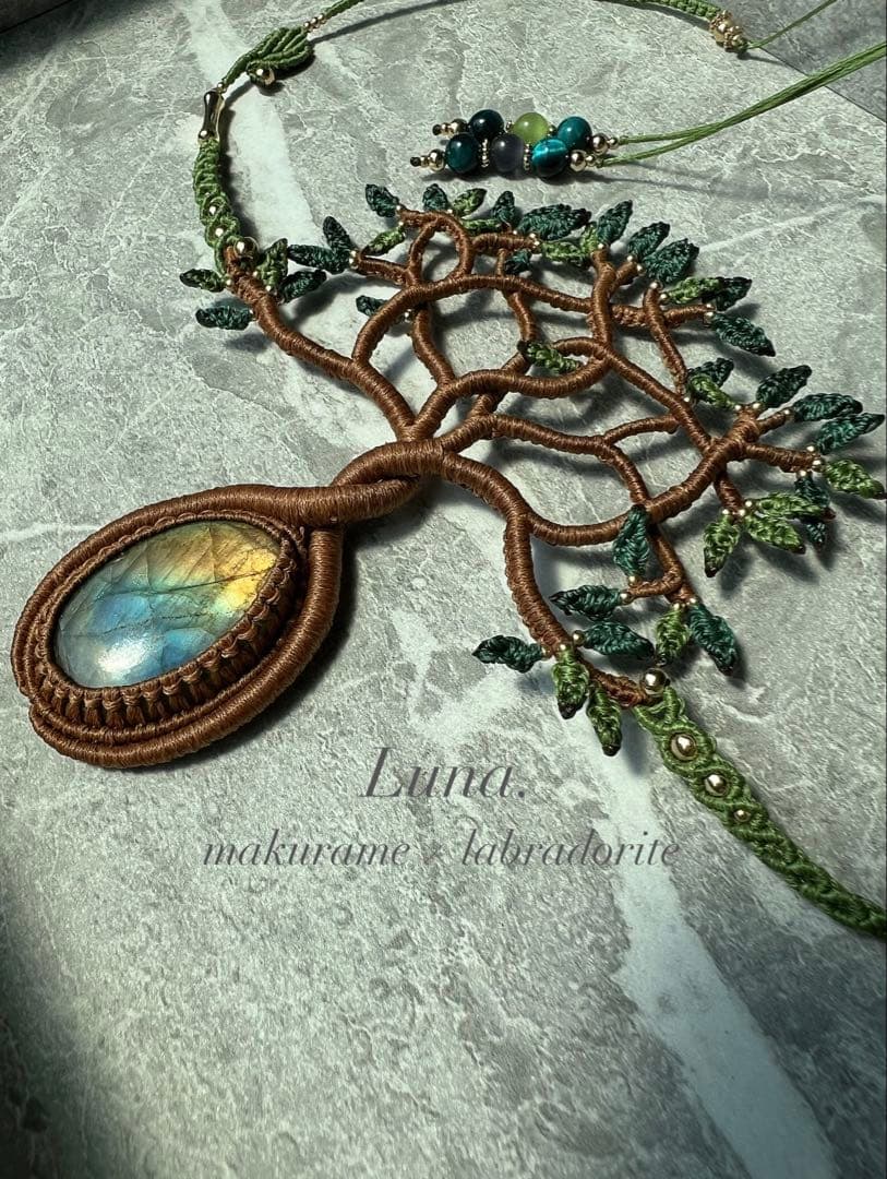 【handmade_Luna.】マクラメ× ラブラドライト ネックレス