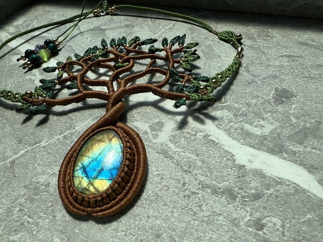 【handmade_Luna.】マクラメ× ラブラドライト ネックレス