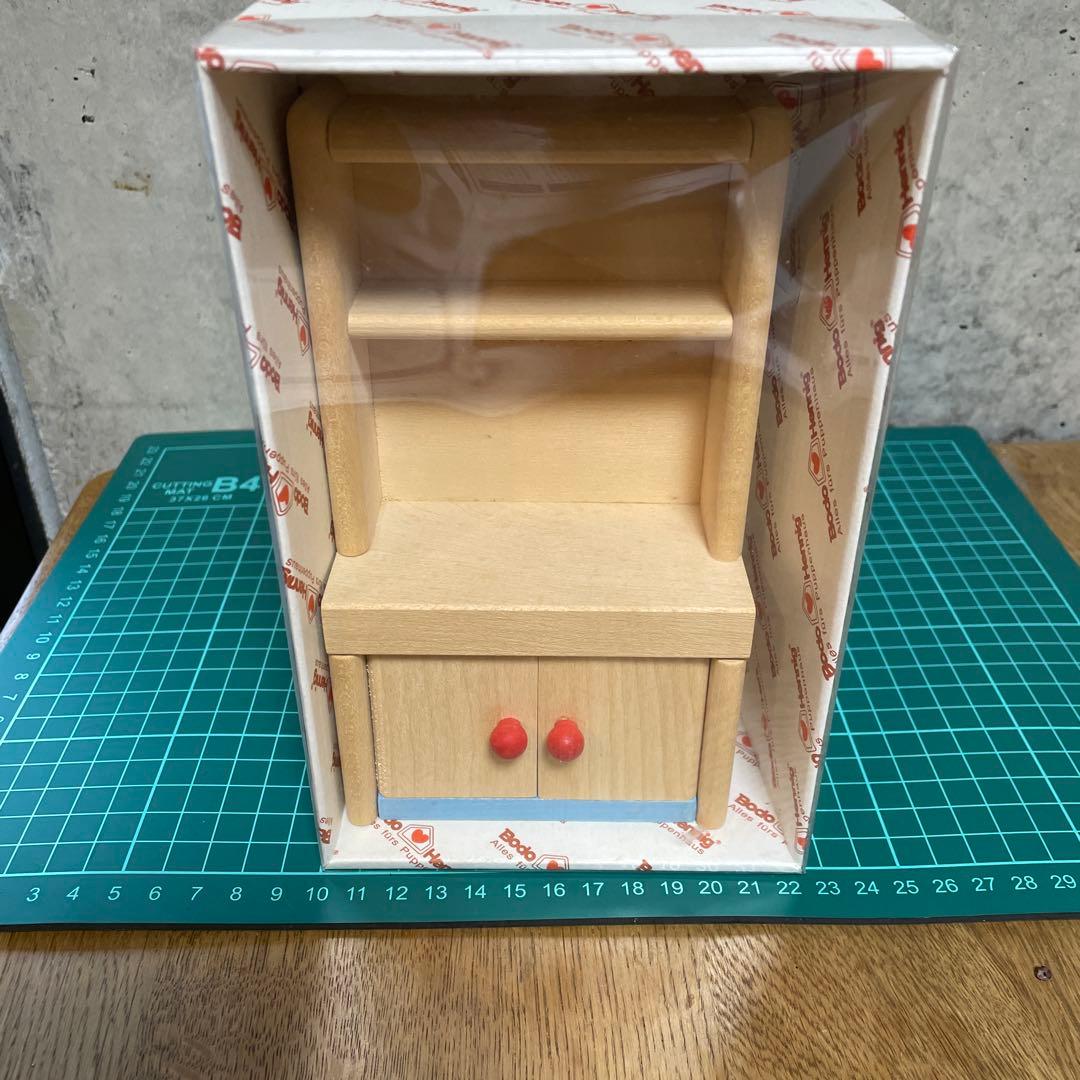 ボードへニッヒ　食器棚