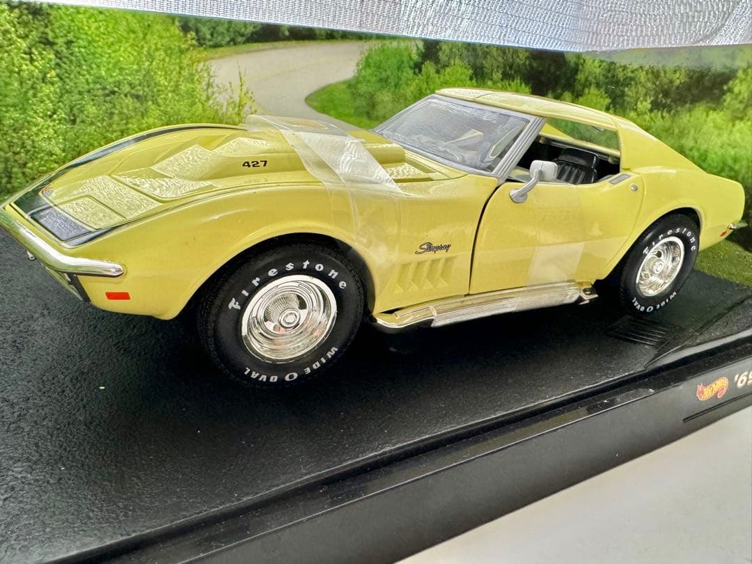 ホットウィール　シボレー・コルベット　ZL-1　1969  イエロー 1/18