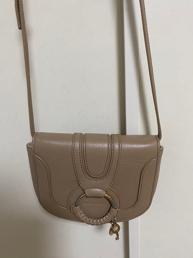ベージュ リング付きミニショルダーバッグ