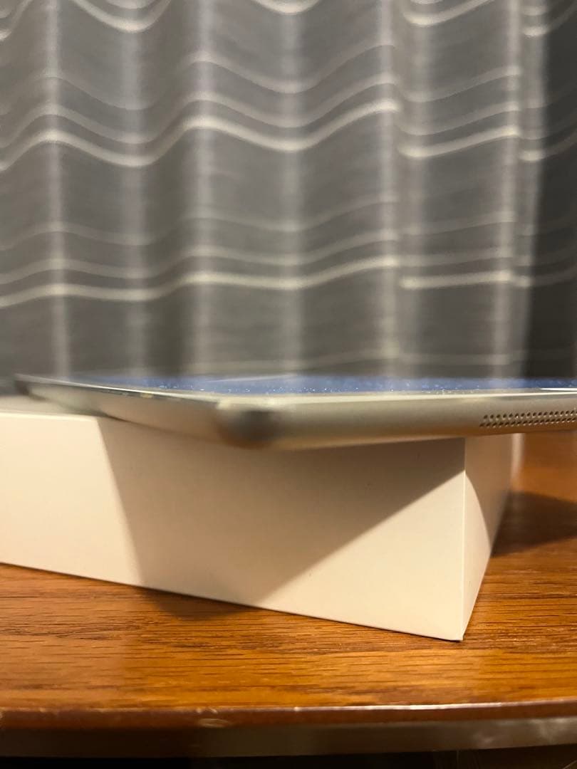 Apple iPad Air初代128GB Wifi+cellular