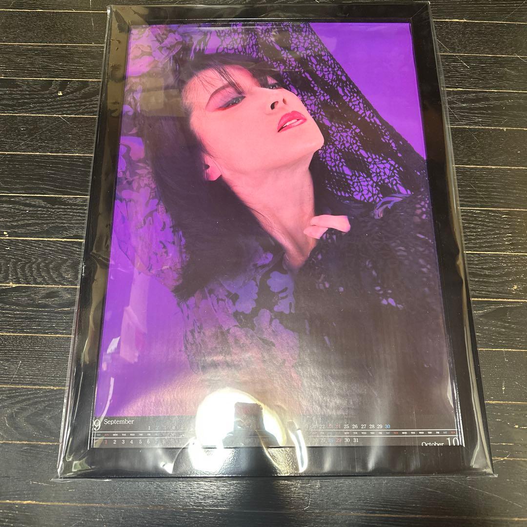 中森明菜　A2サイズ　カレンダー　ポスター　新品額装付き　パープル