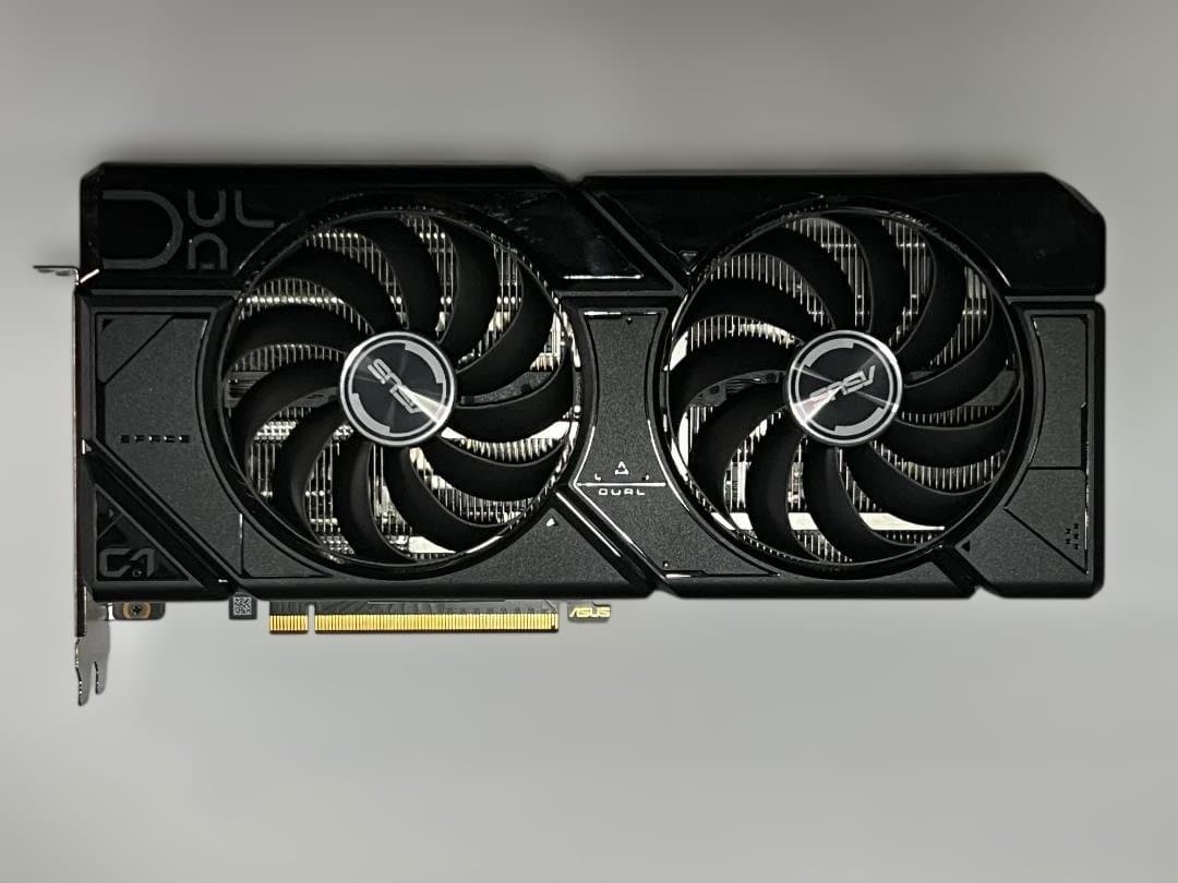 グラフィックボード・グラボ・ビデオカード ASUS Radeon RX 7800 XT 16GB OC