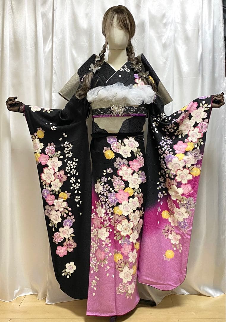 振袖 フルセット 山本寛斎 黒地 ピンク 銀通し 和柄 かわいい
