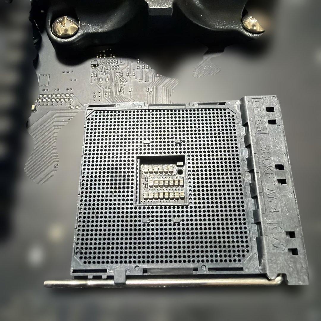 ASUS STRIX B550-F GAMING (WI-FI) 本体