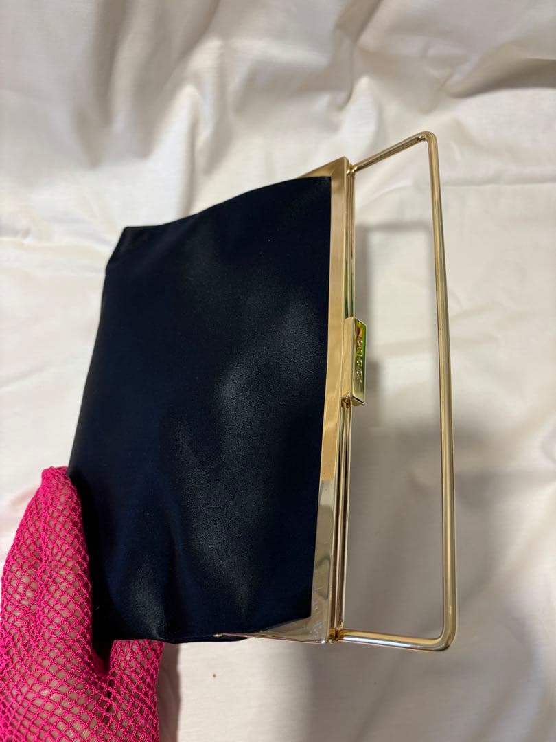 美品 ‼️GUCCI グッチ 黒 サテン　ゴールド金具 パーティーバッグ ‼️