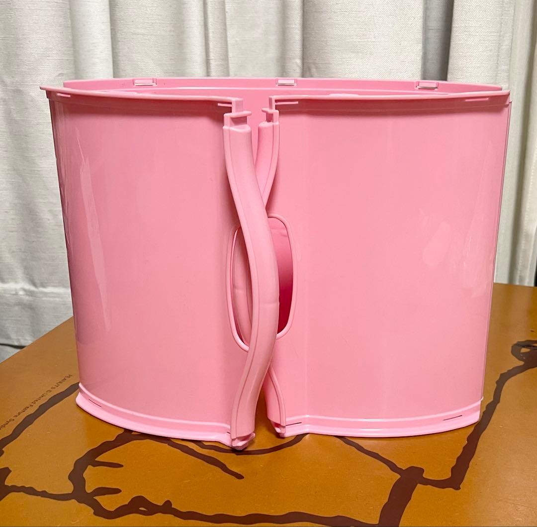 ハローキティ　プティケース　自在キャスター付き