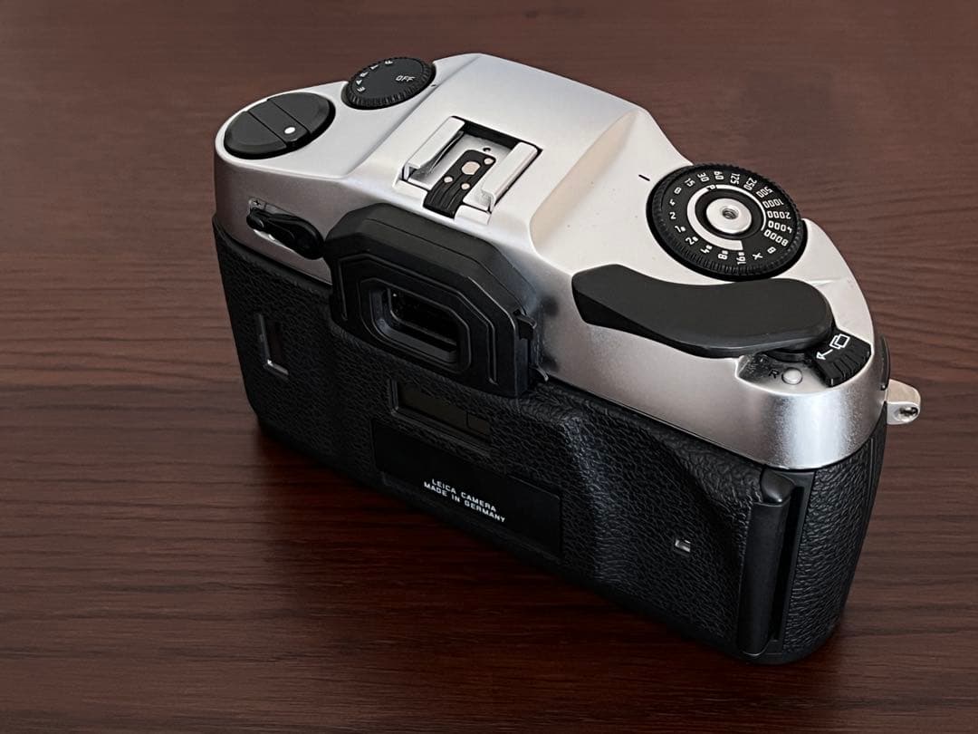美品　ライカR8シルバー　プラスチックケース付