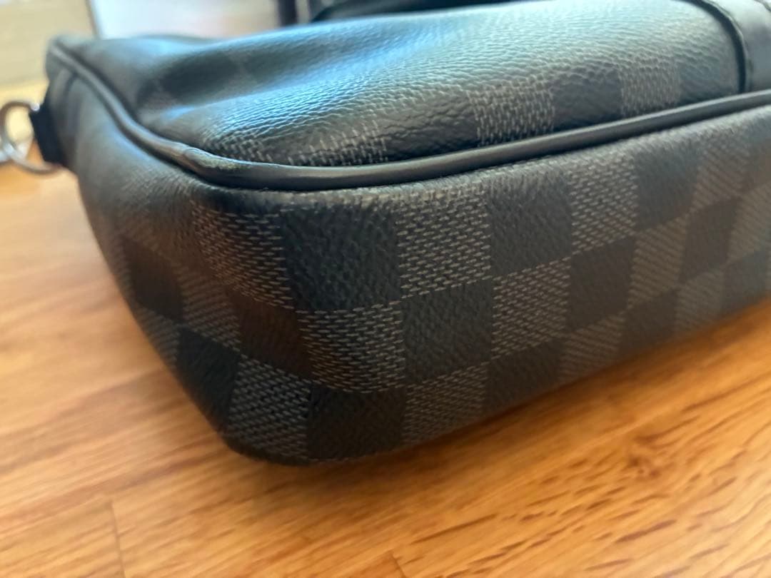 【美品】ルイ・ヴィトン ポルト ドキュマン・ヴォワヤージュPM