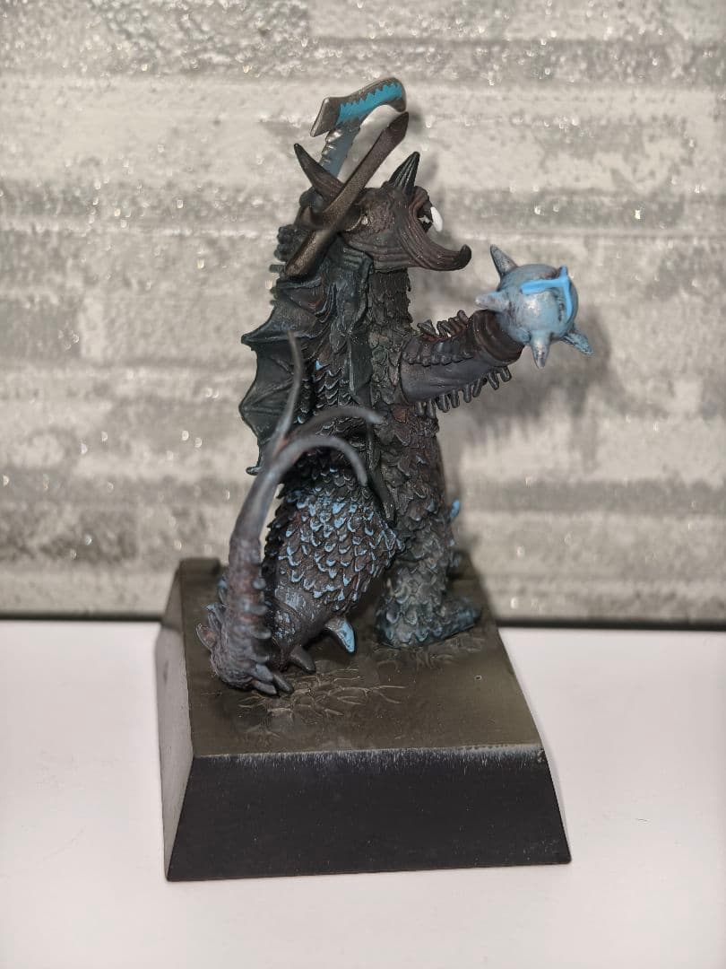 希少品 ウルトラ超獣名鑑【大超獣を越えてゆけ！編】バラバ