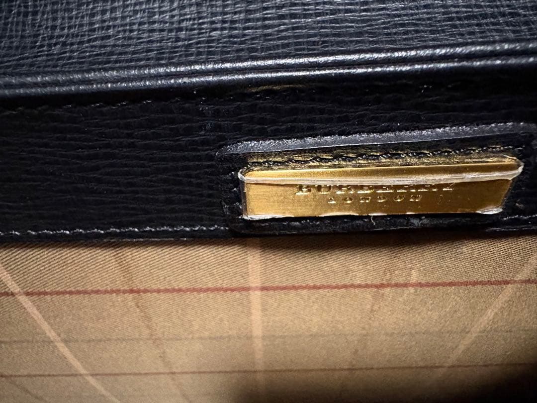 バーバリー　Burberry レザーブリーフケース　ビジネスバック　ダレスバッグ