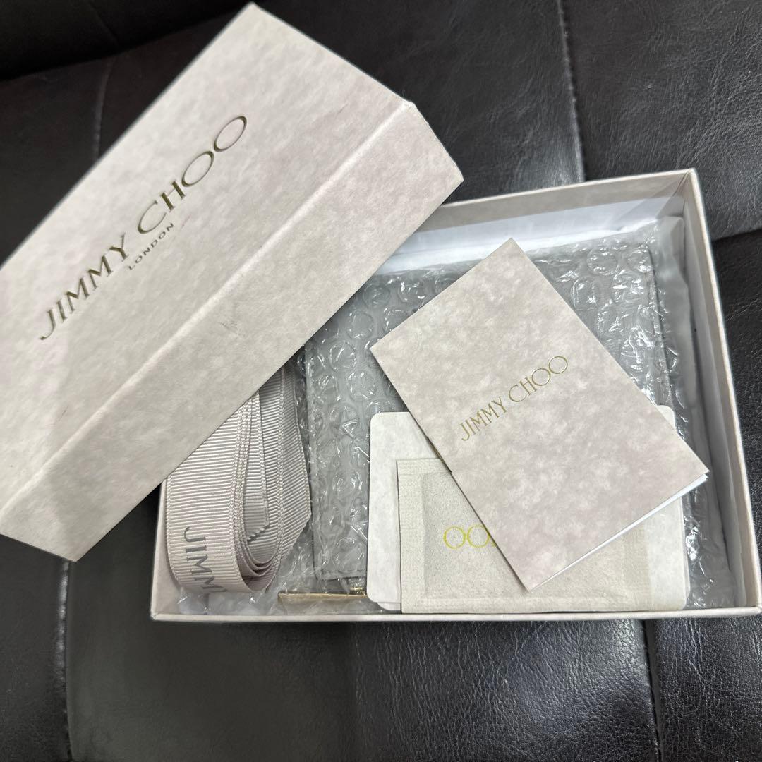 なこな　未使用✨ジミーチュウ 二つ折り財布 レザー　スタッズ　スター