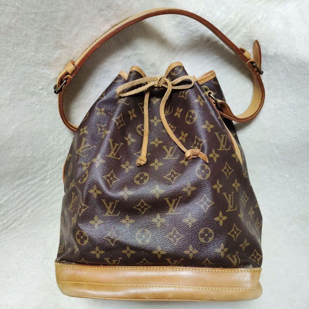 ルイヴィトン　ノエ　ショルダーバッグ　モノグラム　巾着型　M42224　ブラウン