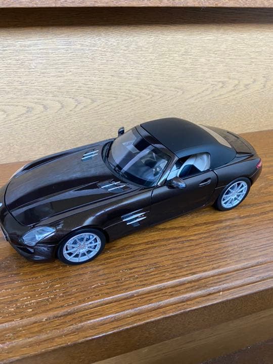 ミニカー Mercedes-Benz SLS AMG Roadster
