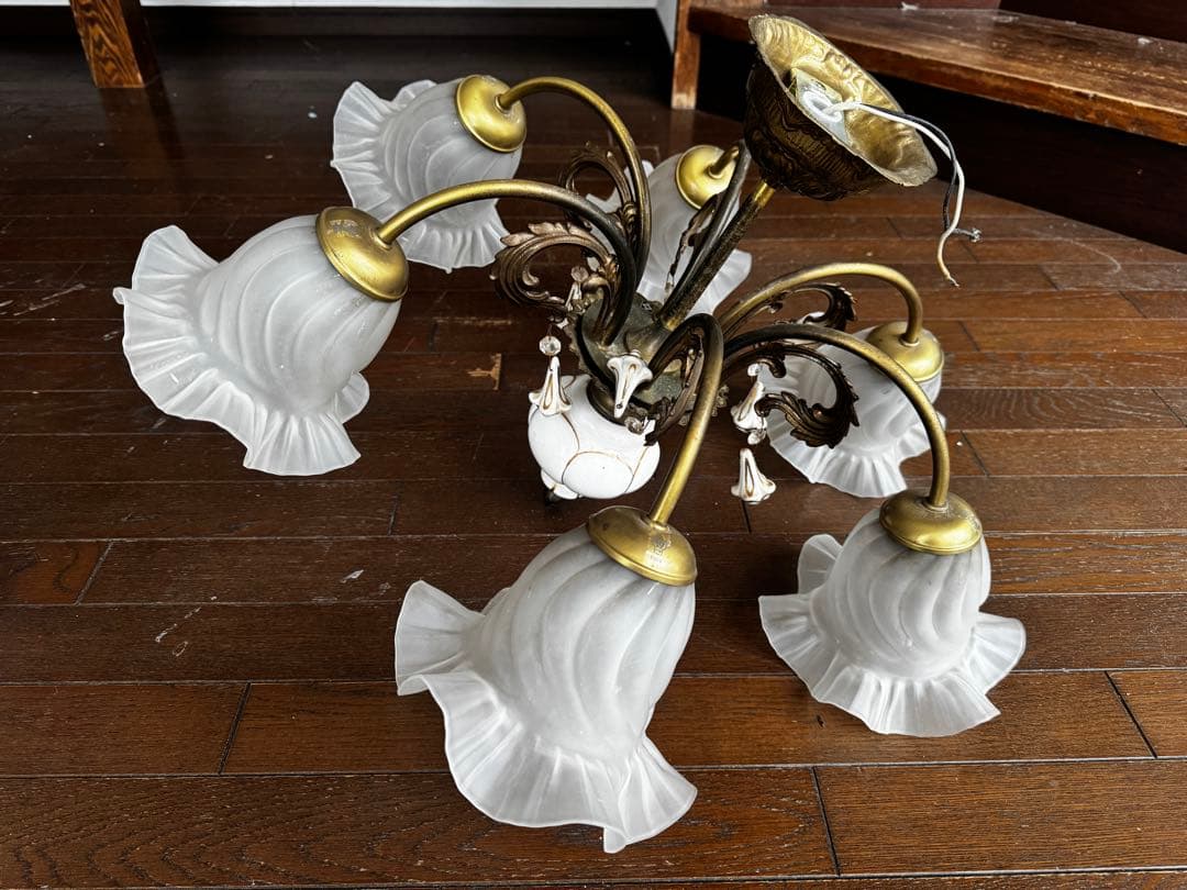 レトロ 照明 ヤマギワ フラワー型シェードのシャンデリア