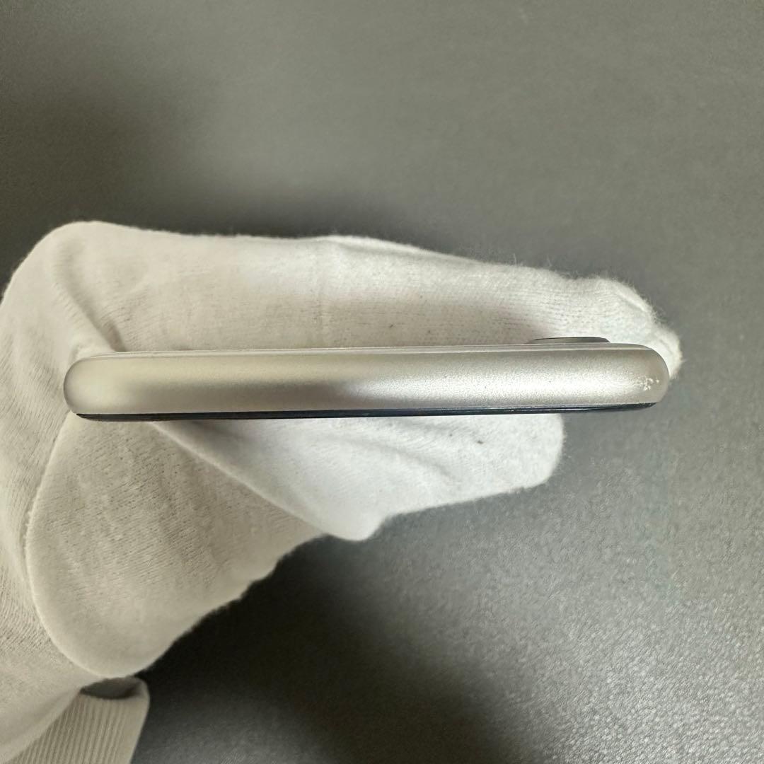 iPhone SE3 第3世代 128GB SIMフリー バッテリー100% 白