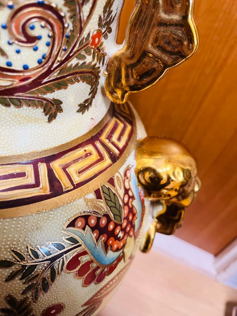 中国壺 飾り壺 中国製 チャイニーズ MADEINCHINA 大きい　ゴールド