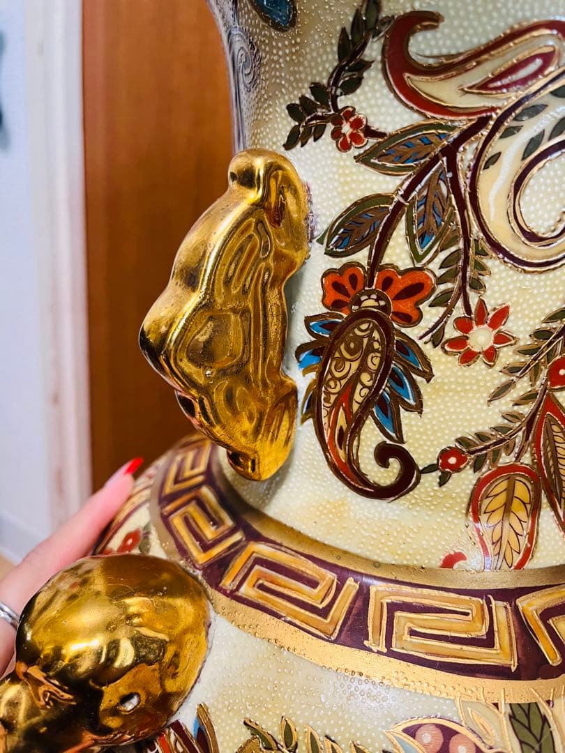 中国壺 飾り壺 中国製 チャイニーズ MADEINCHINA 大きい　ゴールド