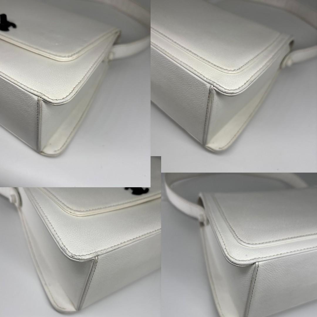 超極美品 シャネル キャビアスキン ショルダーバッグ ターンロック ホワイト