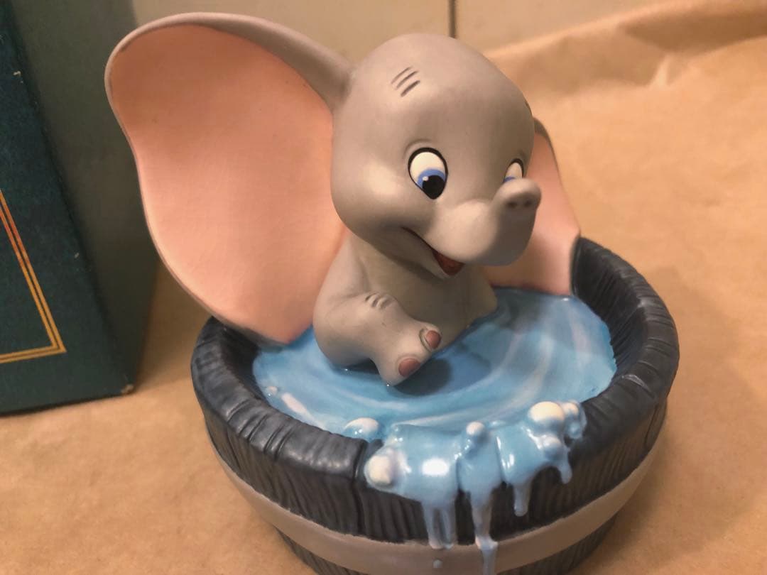 未使用　WDDC ディズニー　ダンボ　フィギュア