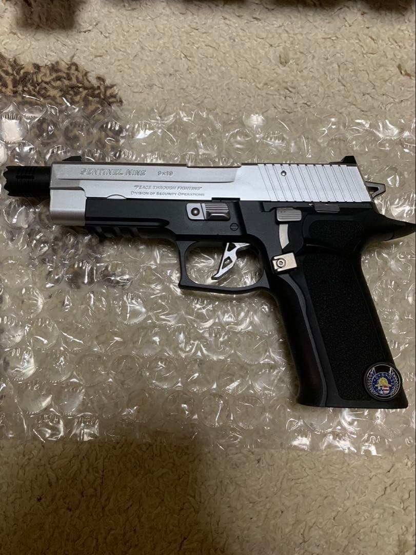 東京マルイ　センチネルナイン　レオンモデル　バイオハザード