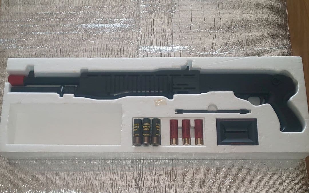 k*u様 東京マルイ エアガンSPAS 12