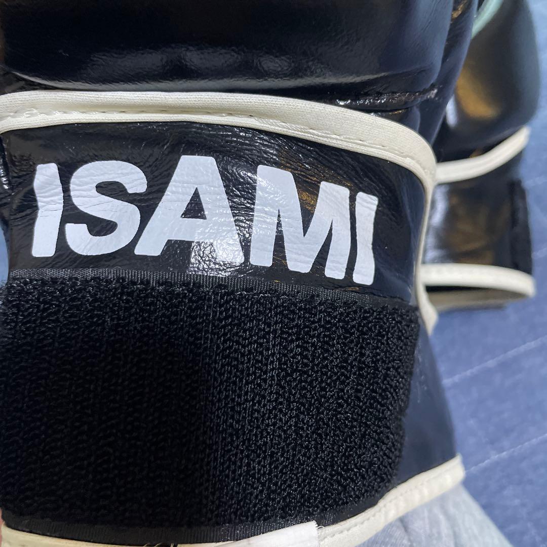 ISAMI MMAグローブ 黒色 オープンフィンガー