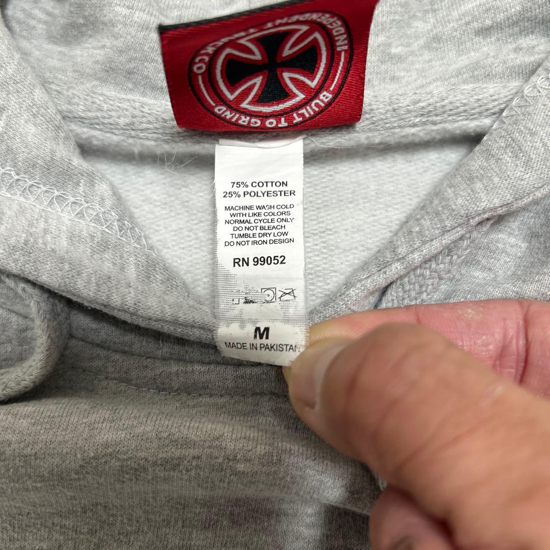 INDEPENDENT インディペンデント　パーカー　スウェット