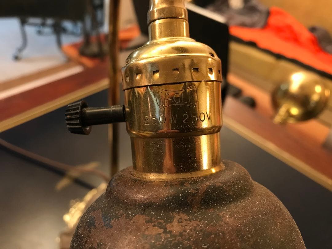 1940s年代頃のEAGLE社のデスクランプ