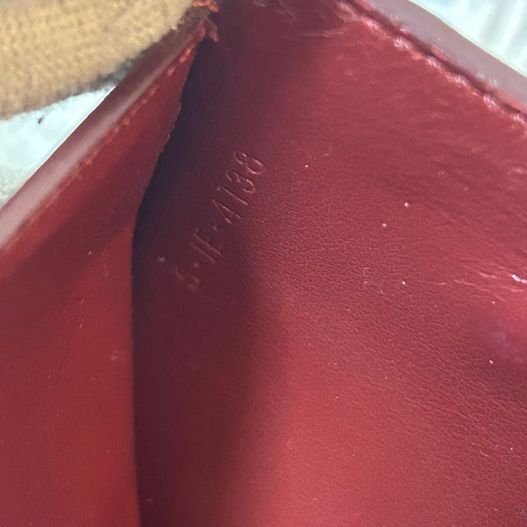 【美品✨クロコ型押し/スモールトリフォールド】セリーヌ　ボルドー　財布　人気　稀