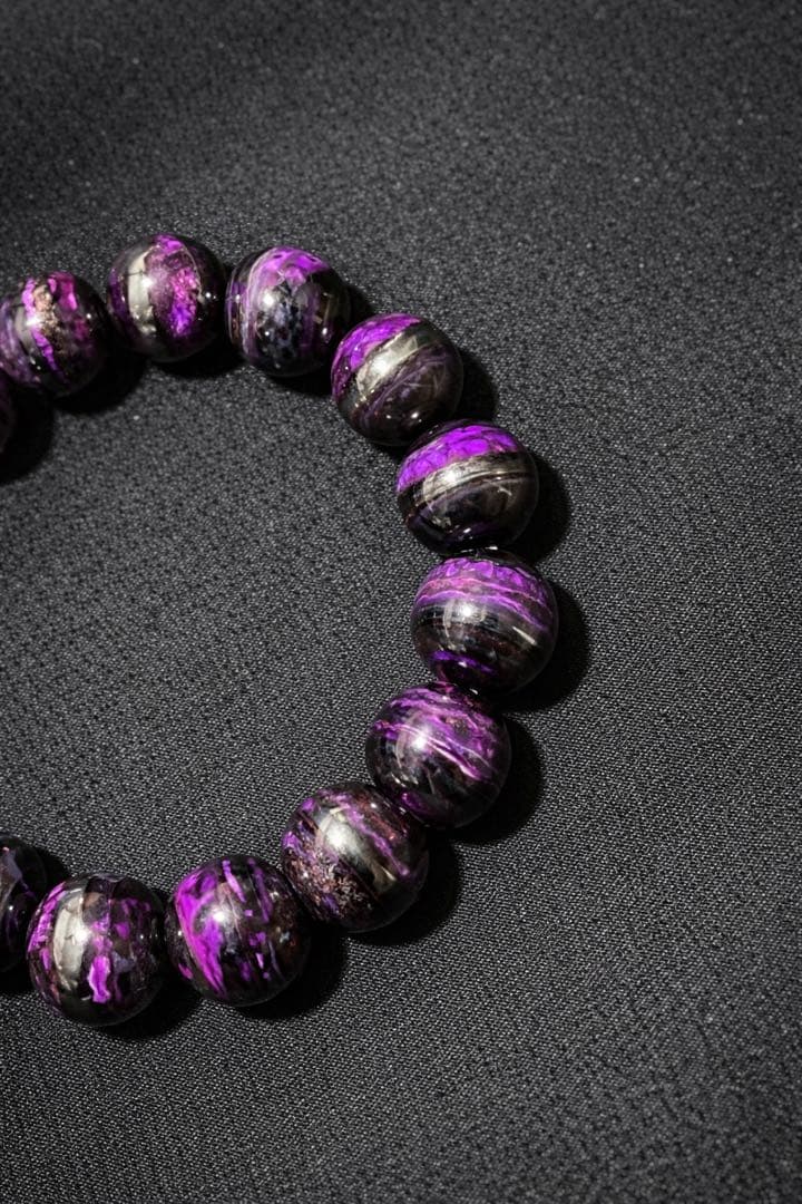 【極上品質・超激レア】スギライト 14mm ブラック×パープル バイカラー