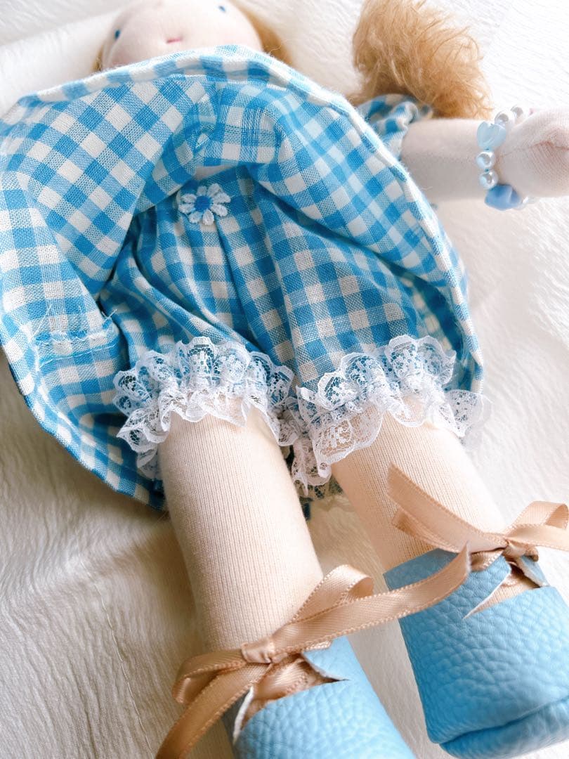 ウォルドルフ人形　水色の女の子