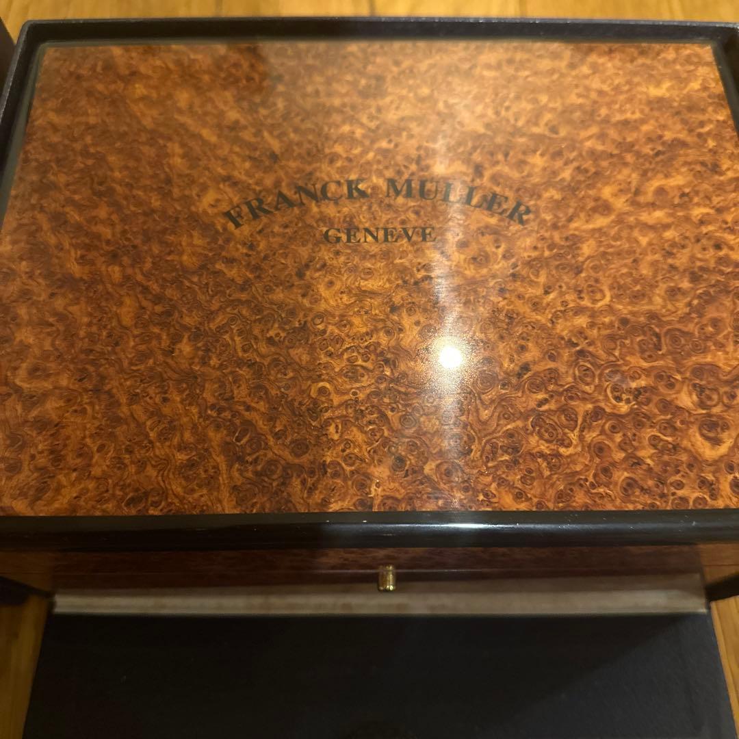 FRANCK MULLER トノウカーベックス　手巻き時計 ゴールド